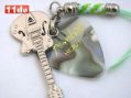 Fender 可卸式金属吉他拨片手机链（草绿色）